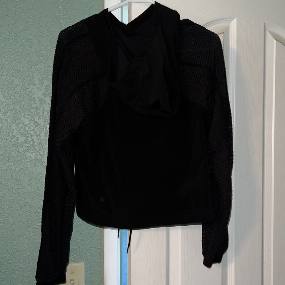 Lululemon sweatshirt